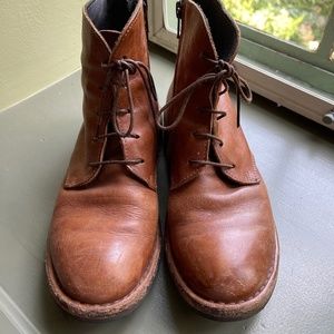 Moma Boots